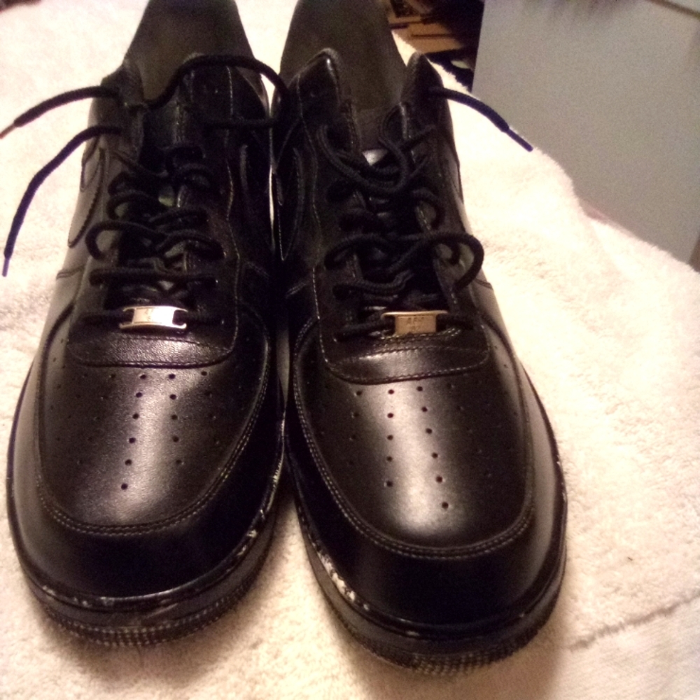 Men's Nike Air Force One shoes size 20